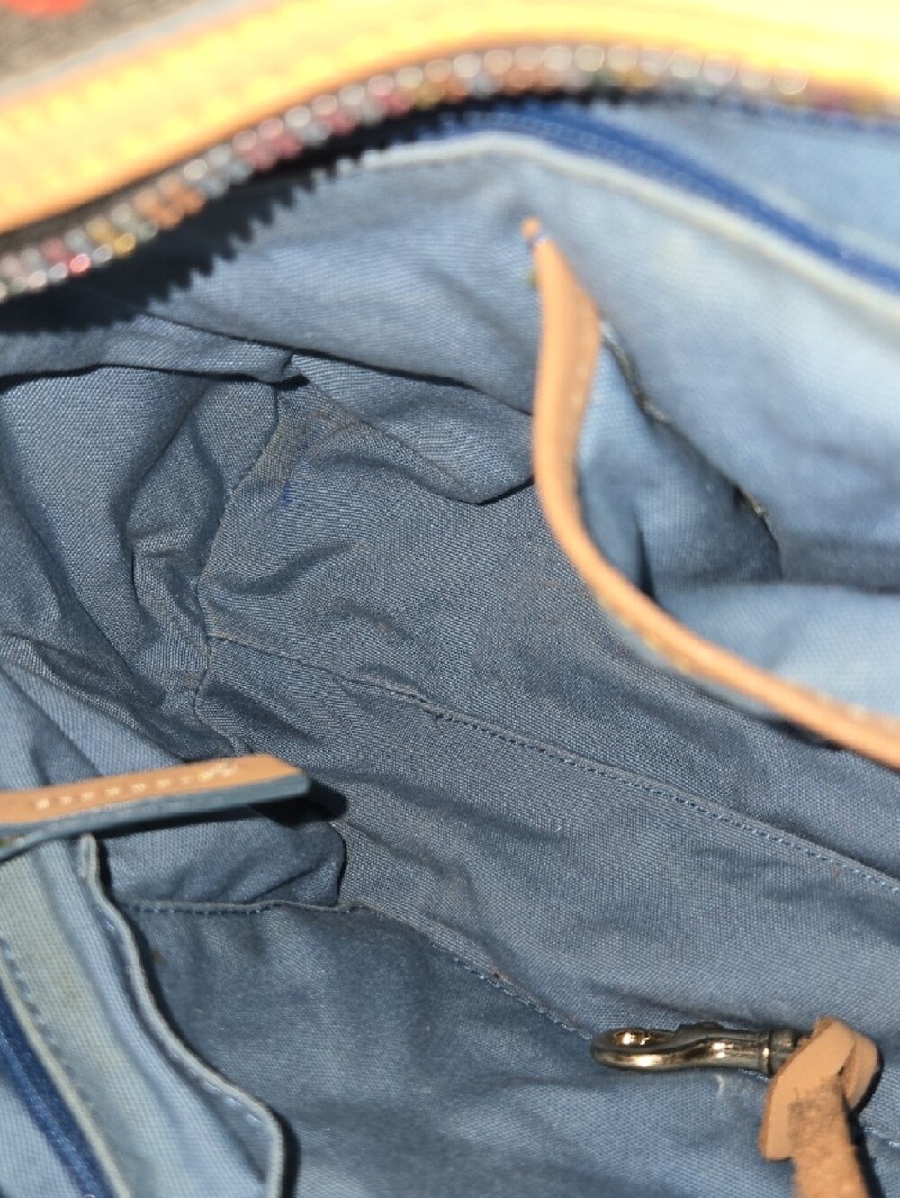 Dooney & Bourke Black Heart Print Barrel Bag with Tan Trim - Picture 8 of 13